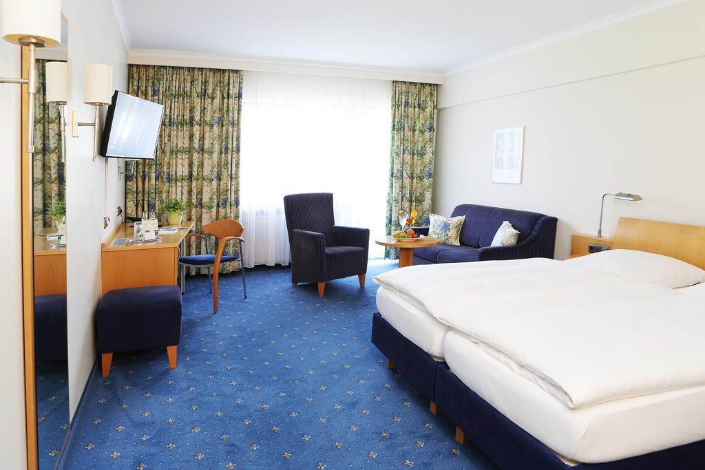 Flair Hotel Dobrachtal Kulmbach Ngoại thất bức ảnh