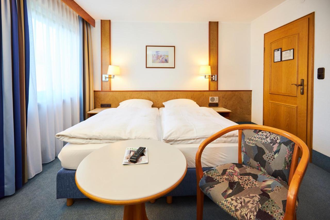 Flair Hotel Dobrachtal Kulmbach Ngoại thất bức ảnh